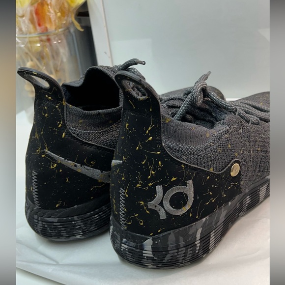 Men’s Nike basketball shoes main image 8
